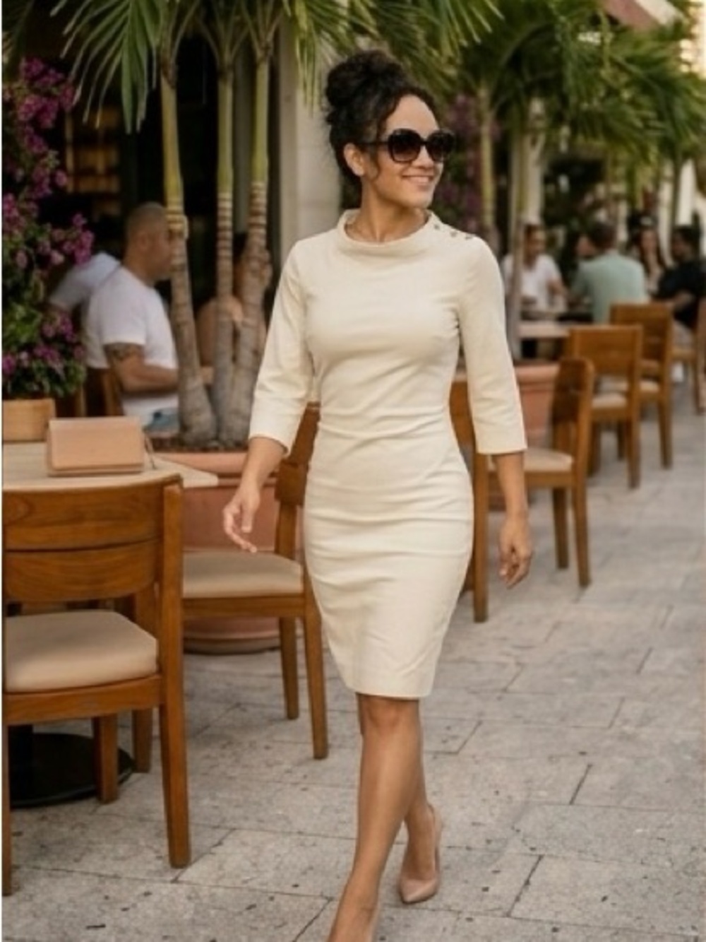 Sara Campbell Cream Knee-Length Dress with Buttoned Shoulder